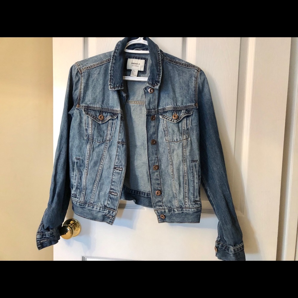 NWOT Forever 21 denim jeans jacket